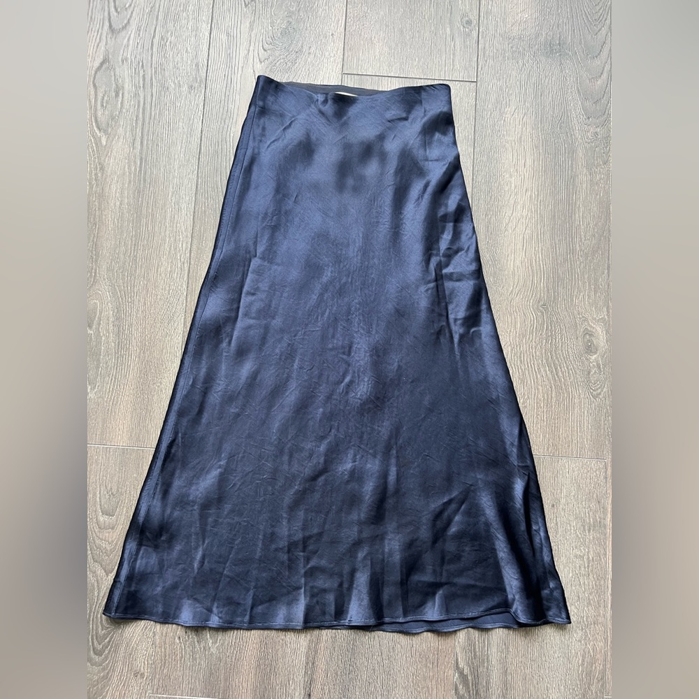 Aritzia Babaton Slip Skirt